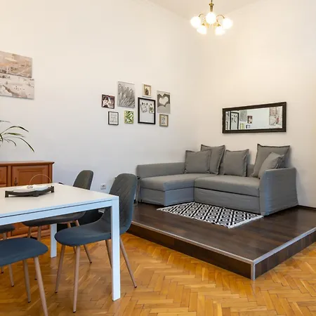 Walnut Tree Apartamento Budapeste