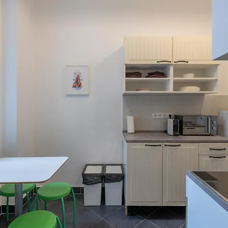 Walnut Tree * Budapest