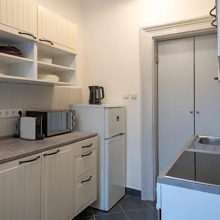 Walnut Tree Budapest